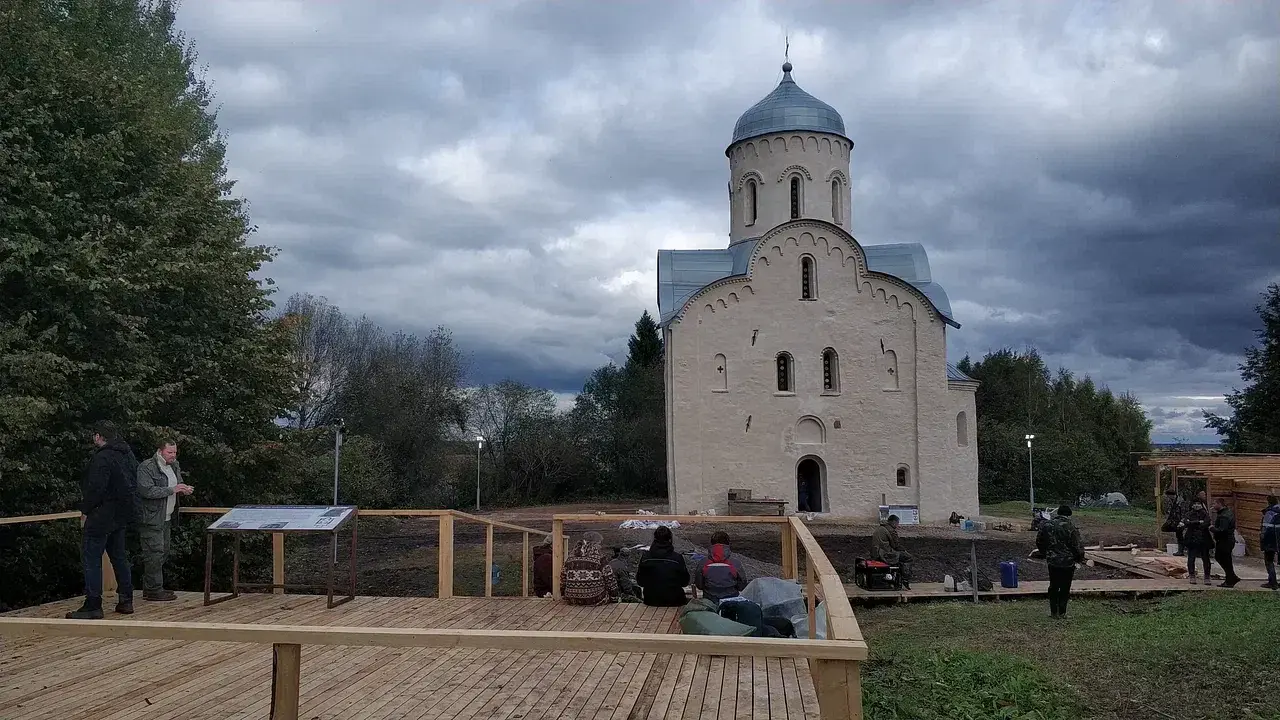 Церковь Николы на Липне
